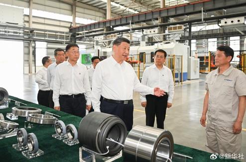 习近平在河南考察时强调：坚定信心推动高质量发展高效能治理 奋力谱写中原大地推进中国式现代化新篇章